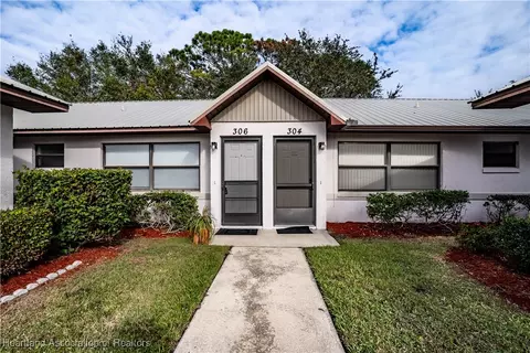 306 Villaway Way, Sebring, FL 33876
