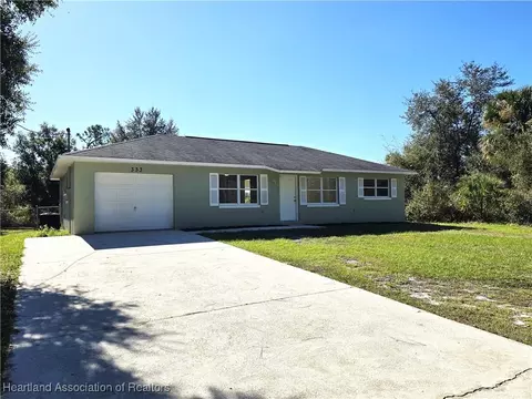 333 Farrell Dr NE, Lake Placid, FL 33852
