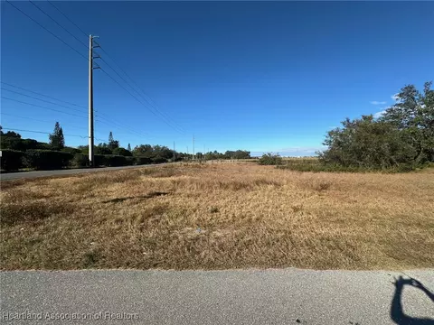 1207 Lucas Dr, Sebring, FL 33870 photo 4