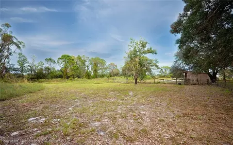 458 Thiseldo Ln, Sebring, FL 33875 photo 13