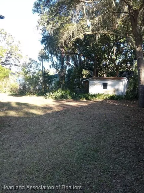1416 Crescent Dr, Sebring, FL 33870 photo 3