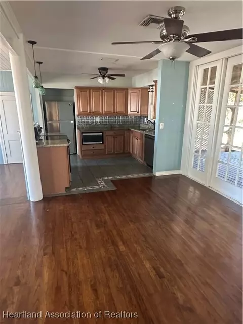 1416 Crescent Dr, Sebring, FL 33870 photo 5