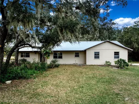 861 N Riverdale Rd, Avon Park, FL 33825