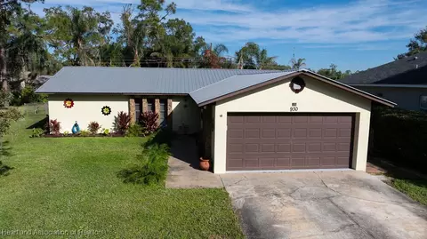 930 Grey Fox Ave, Sebring, FL 33875