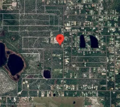 2008 Macintosh Ave, Sebring, FL 33875