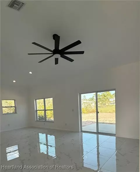 Living - 301 Tanager Ave, Sebring, FL 33872 photo 1 of 1