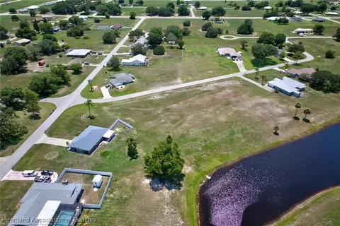 300 Arrowhead Dr, Sebring, FL 33876 photo 6