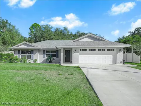2215 Pleasant Dr, Sebring, FL 33875