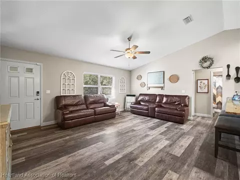 2215 Pleasant Dr, Sebring, FL 33875 photo 5