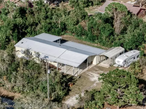 3127 Holiday Beach Dr, Avon Park, FL 33825