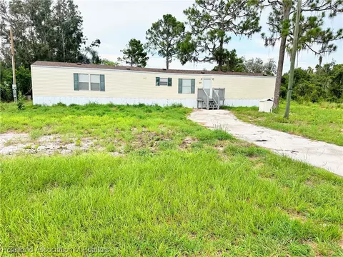 3057 Holiday Beach Dr, Avon Park, FL 33825