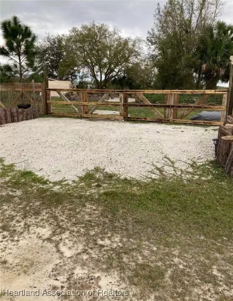 17658 NW 274th St, Okeechobee, FL 34972