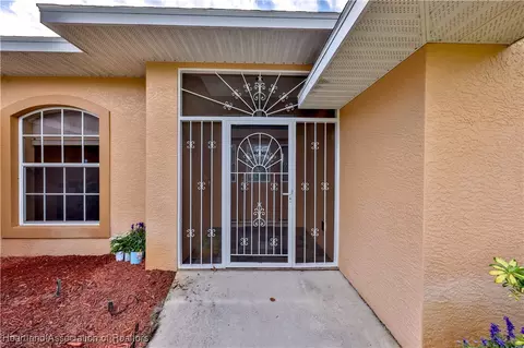 Entry Way - 108 Cardinal Rd, Sebring, FL 33876 photo 1 of 2