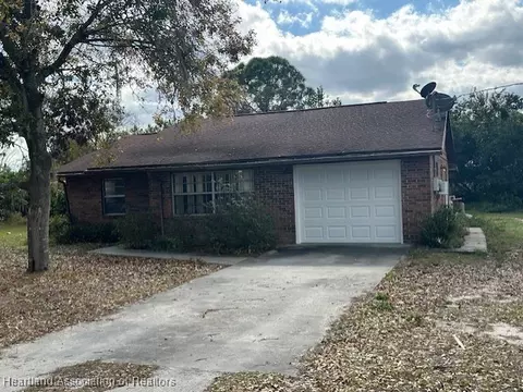 3112 Glacier Ave, Avon Park, FL 33825
