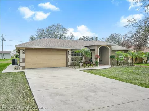 605 S Young Ave, Avon Park, FL 33825