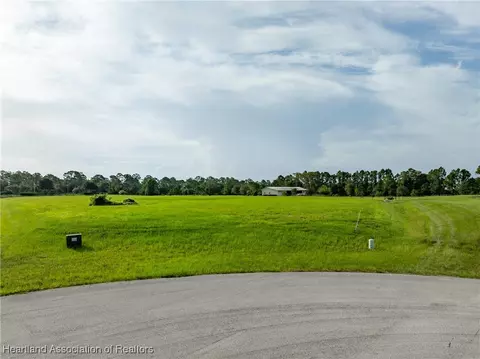 2000 Overlook Bay Dr, Sebring, FL 33875 photo 18