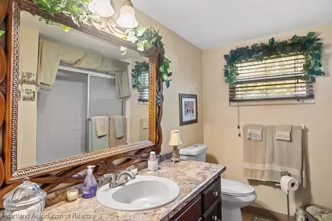 Bath - 3124 Hicks Rd, Lorida, FL 33857 photo 1 of 2