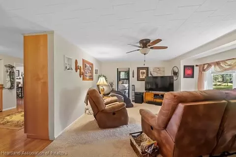 Living - 3124 Hicks Rd, Lorida, FL 33857 photo 3 of 3