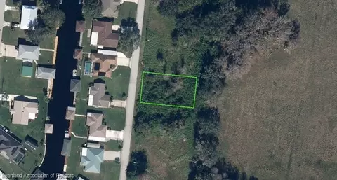 3230 Country Lake Dr, Sebring, FL 33876
