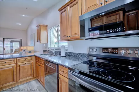 Kitchen - 5615 Casablanca Circle N 3d Villa, Sebring, FL 33870 photo 5 of 6
