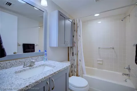Bath - 5615 Casablanca Circle N 3d Villa, Sebring, FL 33870 photo 4 of 4