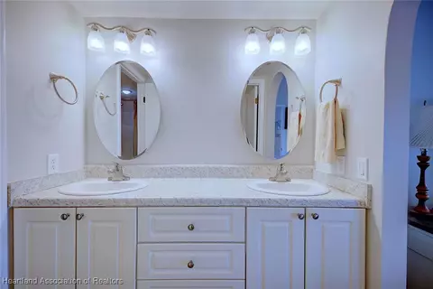 Bath - 5615 Casablanca Circle N 3d Villa, Sebring, FL 33870 photo 2 of 4