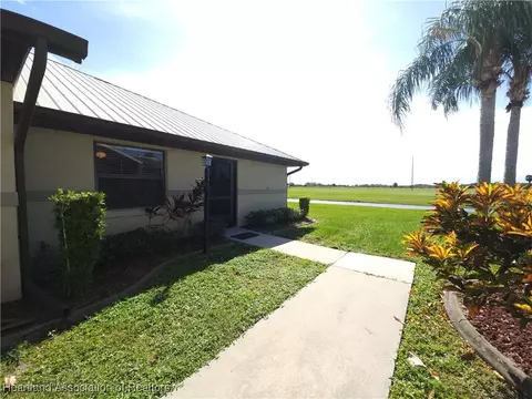 Exterior - 1904 Villaway E, Sebring, FL 33876 photo 2 of 6