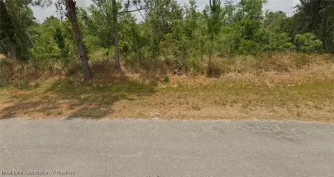 8002 Zamora Ave, Sebring, FL 33872