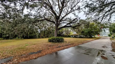 Avon Street, Bowling Green, FL 33834
