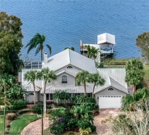 3081 Lakeview Dr, Sebring, FL 33870