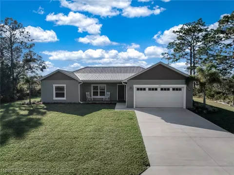 5829 Escalon Dr, Sebring, FL 33872