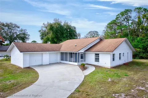 721 Lakeside Rd, Sebring, FL 33870