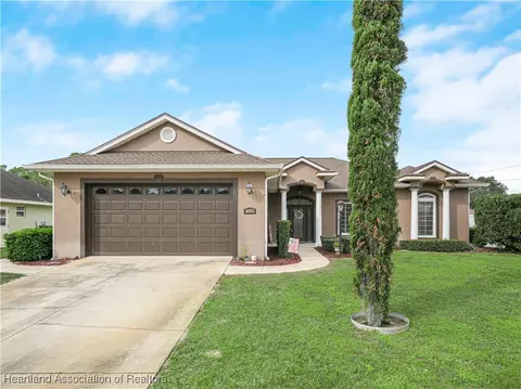 4323 Medina Way, Sebring, FL 33875