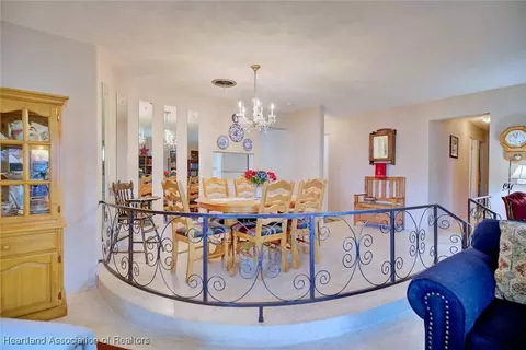 2409 Avalon Rd, Sebring, FL 33870 photo 9