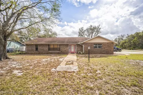 3283 W Lake Chilton Dr, Avon Park, FL 33825