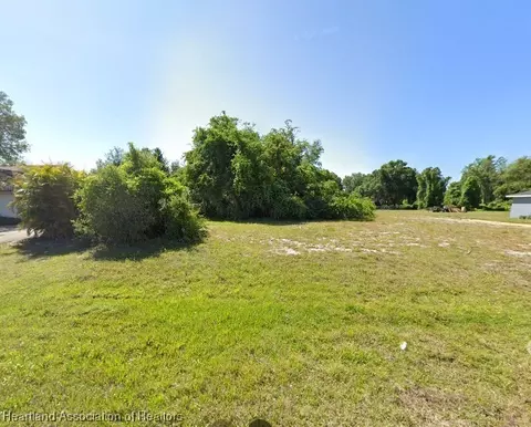 232 Robinhood Ter, Sebring, FL 33876 photo 2