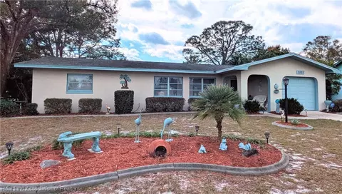 3525 Aston Martin Dr, Sebring, FL 33872