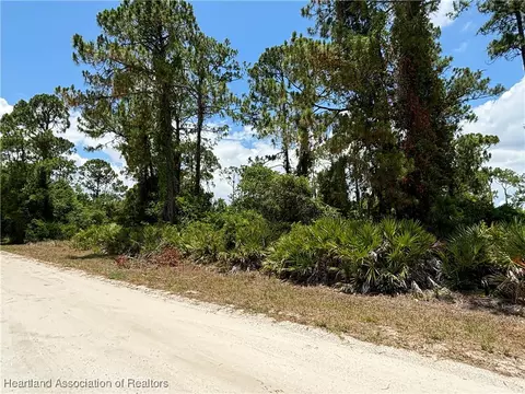 331 Roadrunner Ave, Sebring, FL 33870 photo 2