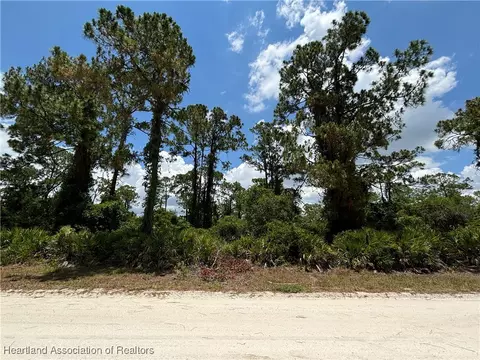 331 Roadrunner Ave, Sebring, FL 33870