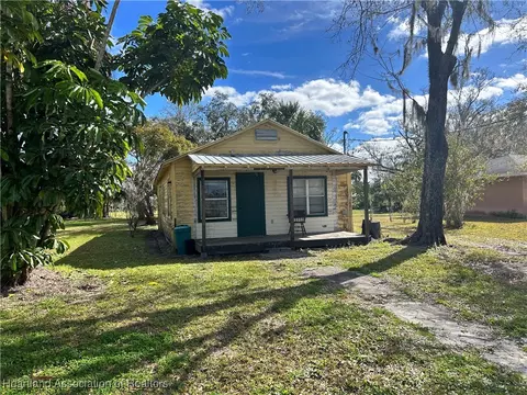 3453 Magonolia St, Zolfo Springs, FL 33890