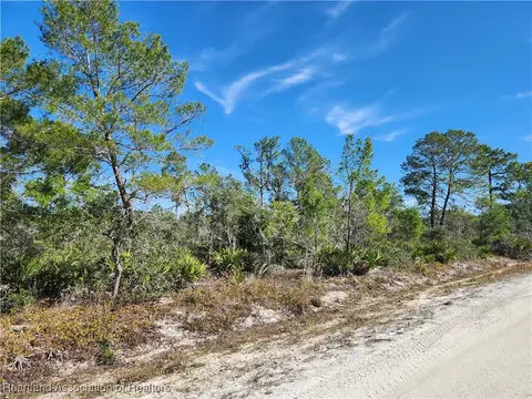 2214 Queen Ave, Sebring, FL 33875
