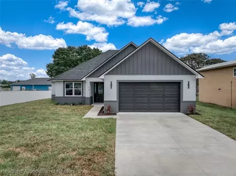 4128 Navarre Ave, Sebring, FL 33872