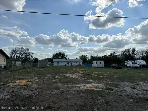 2727 W Redondo Rd, Avon Park, FL 33825