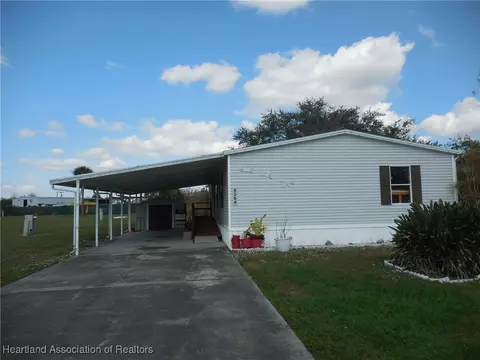 8264 Pepper Dr, Sebring, FL 33870 photo 2