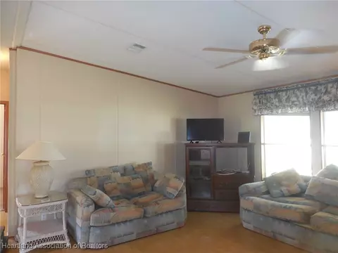 8264 Pepper Dr, Sebring, FL 33870 photo 10