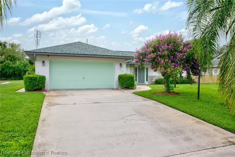 124 Lemon Rd NW, Lake Placid, FL 33852