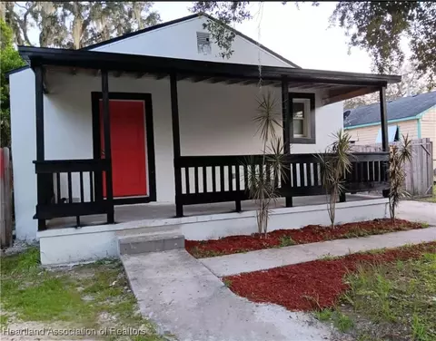 4807 6th St, Sebring, FL 33870