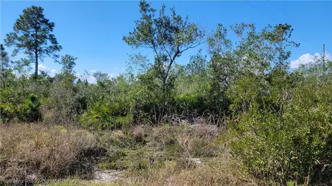1061 Riding Dr, Lorida, FL 33857
