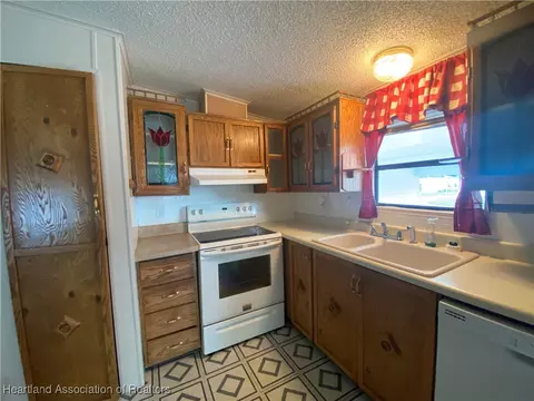 418 Skylark Ave, Sebring, FL 33875 photo 6