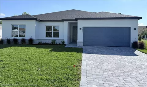 3900 Monza Dr, Sebring, FL 33872 photo 1
